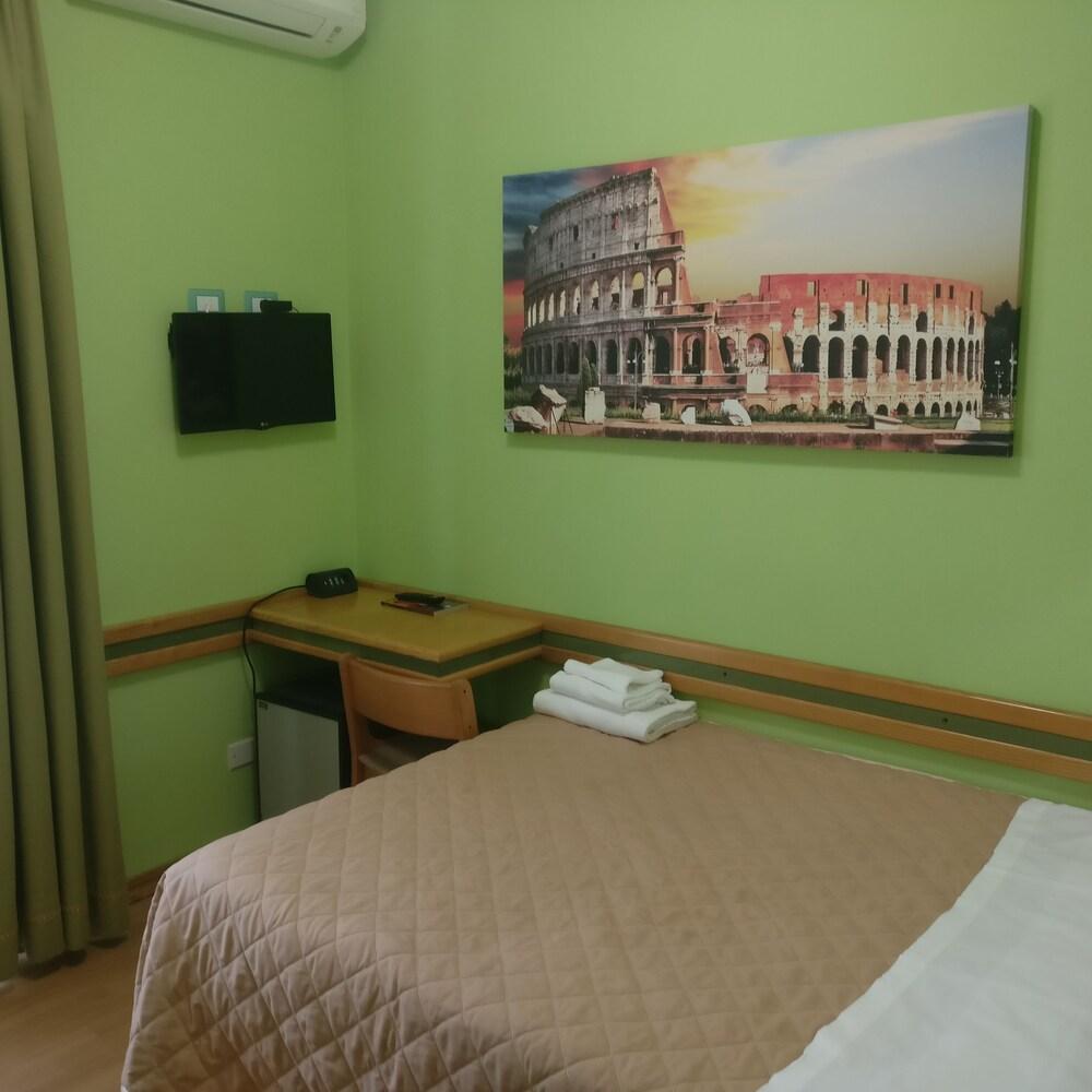 Hotel Pavia Rome Buitenkant foto